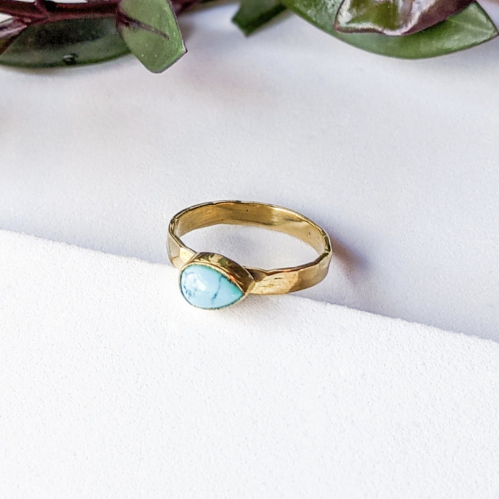 NWT Baizaar Teardrop Turquoise Hammered Stacking Ring